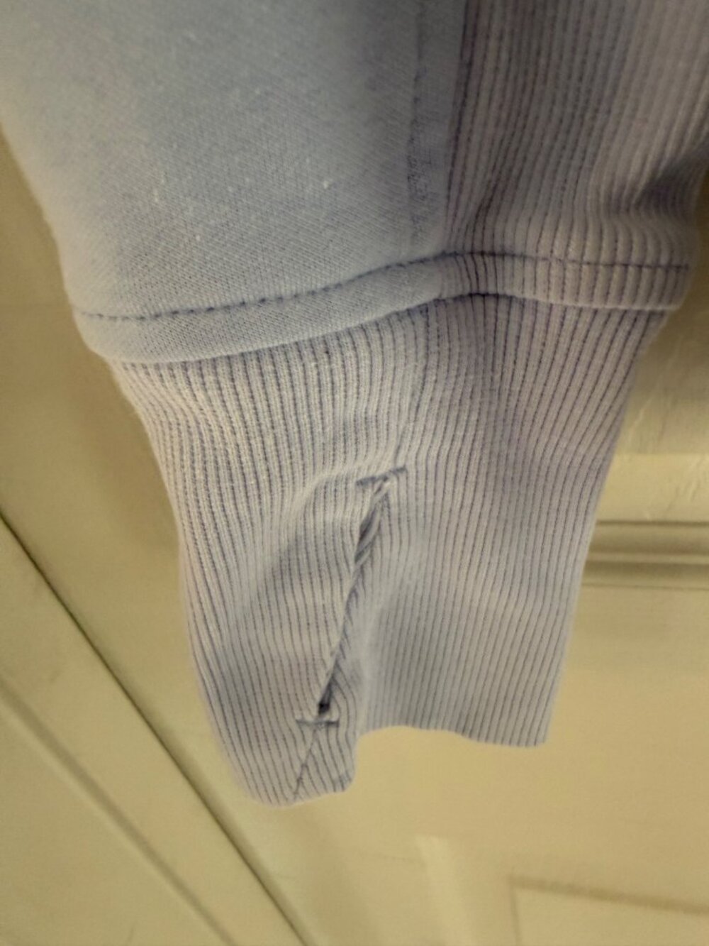 Athleta Light Blue Long Sleeve Zip Up Activewear Sweatshirt Hoodie Size Small - Picture 4 of 7